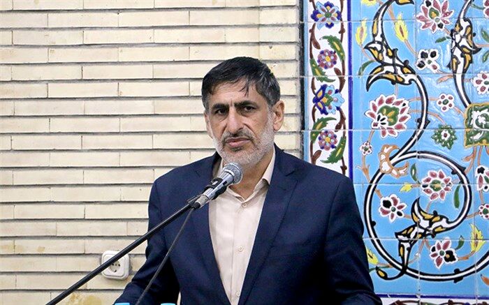 در امر خدمت رسانی، منت گذار نباشیم، بلکه منت پذیر باشیم