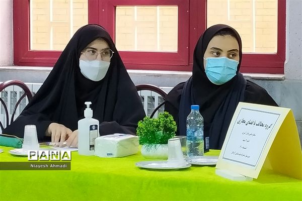 برگزاری مرحله ناحیه‌ای مناظره دانش‌آموزی دختران منتخبین ناحیه سه مشهد مقدس در دبیرستان آزادگان