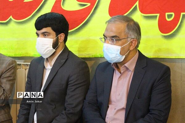 مراسم تکریم و معارفه روسای جدید و قدیم سازمان دانش‌آموزی فارس