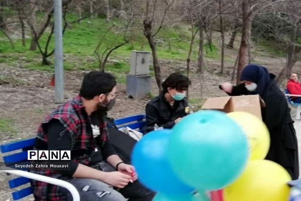 پویش «حال خوب» توسط دانش آموزان منطقه ۱۳ در بوستان قیطریه