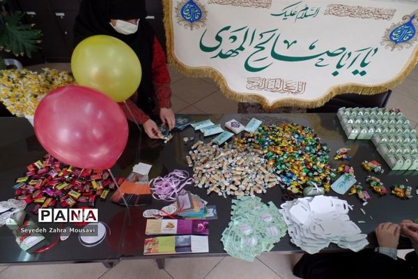 پویش «حال خوب» توسط دانش آموزان منطقه ۱۳ در بوستان قیطریه