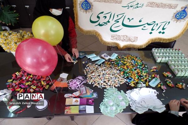 پویش «حال خوب» توسط دانش آموزان منطقه ۱۳ در بوستان قیطریه