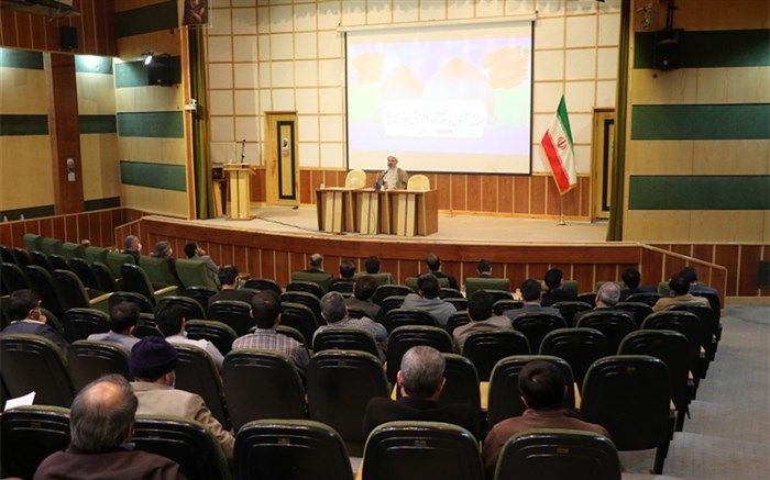 همایش «آشنایی با معارف مهدوی» ویژه کارکنان آموزش و پرورش قم برگزار شد+عکس
