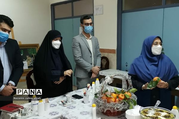 برگزاری مراسم پیشواز بهار در هنرستان مبتکران رودهن