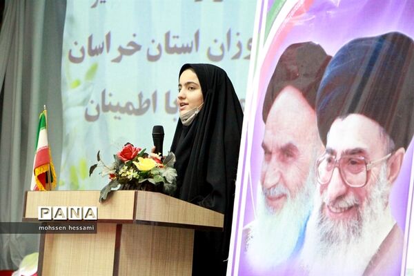مراسم سپاس و قدردانی از زحمات مدیرسازمان دانش‌آموزی استان خراسان جنوبی