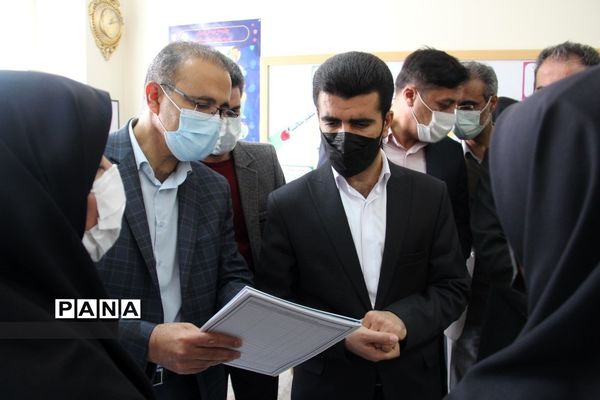 بازدید معاون تربیت‌بدنی و سلامت وزارت آموزش و پرورش از نمایشگاه مدرسه میعاد شهرکرد
