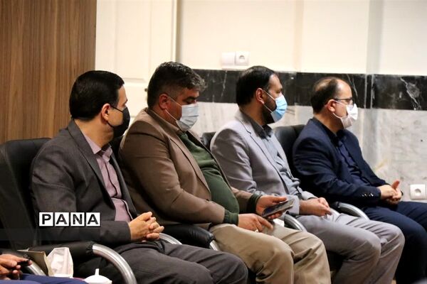 تجلیل از نقش‌آفرینان نمایشگاه مدرسه انقلاب شهرستان قدس