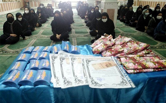 مراسم تجلیل از دانش‌آموزان ممتاز دبیرستان میعاد قم