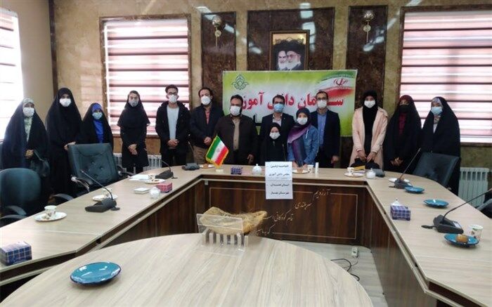برگزاری نخستین جلسه مجلس دانش‌آموزی استان در بین مناطق 19 گانه