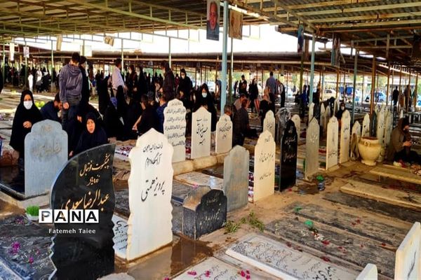 زیارت اهل قبور درآخرین پنجشنبه سال در اهواز