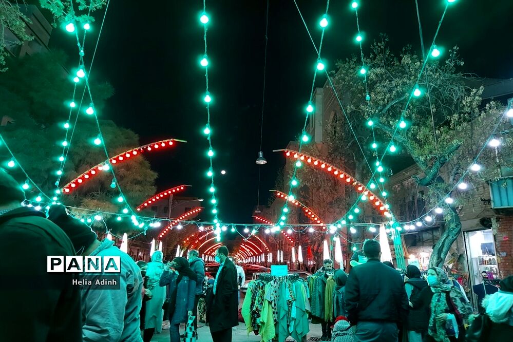 آماده‌سازی خیابان‌های شهر برای جشن بزرگ نیمه شعبان