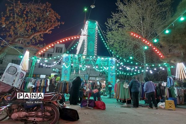 آماده‌سازی خیابان‌های شهر برای جشن بزرگ نیمه شعبان