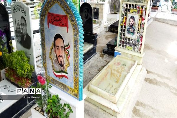 آخرین جمعه قرن در بهشت زهرا پر از سکوت است