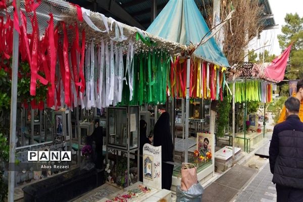 آخرین جمعه قرن در بهشت زهرا پر از سکوت است