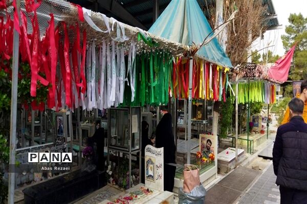 آخرین جمعه قرن در بهشت زهرا پر از سکوت است