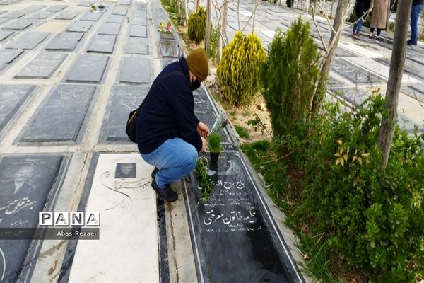 آخرین جمعه قرن در بهشت زهرا پر از سکوت است