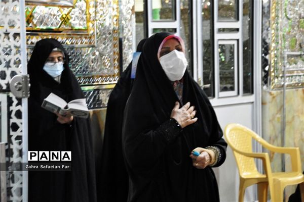 مراسم احیای شب نیمه شعبان در حرم سید علاءالدین حسین (ع) در شیراز