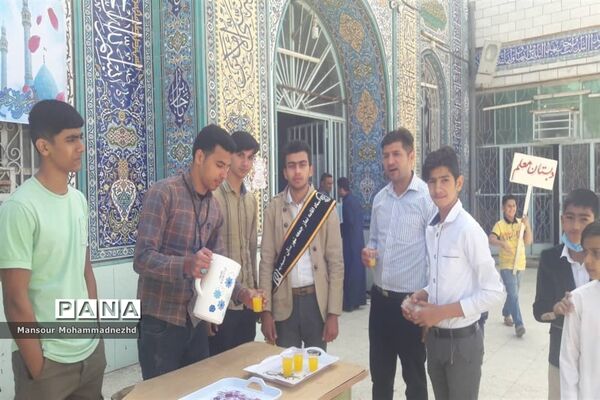 شرکت مهدی یاوران مدارس حمیدیه در مراسم نماز جمعه