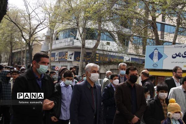 راهپیمایی دانش‌آموزی مهدی یاوران به مناسبت نیمه شعبان در ساری