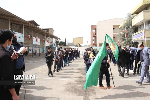 راهپیمایی دانش‌آموزی مهدی یاوران به مناسبت نیمه شعبان در ساری