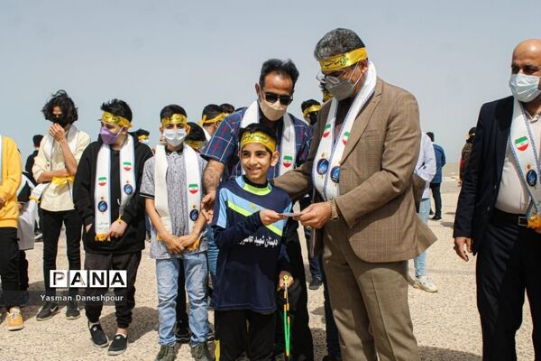 پیاده‌روی دانش‌آموزی مهدی یاوران مدارس بوشهر