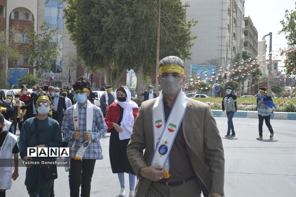 پیاده‌روی دانش‌آموزی مهدی یاوران مدارس بوشهر