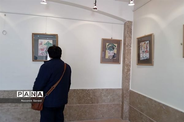 نمایشگاه نقاشی مبارزه با اعتیاد در اسلامشهر