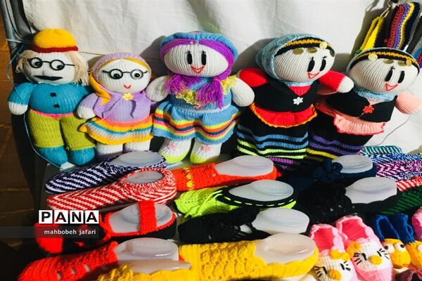 برپایی غرفه‌های فروش صنایع دستی در ساری
