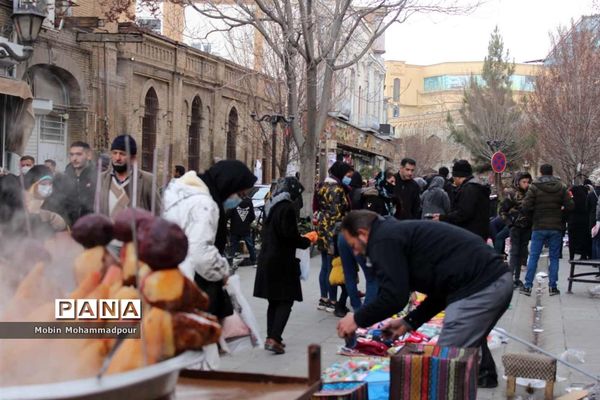 تب و تاب خرید مردم تبریز در آخرین ساعات قرن