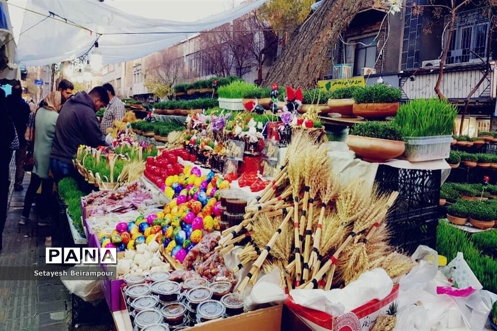 تکاپوی خرید شب عید در شهر تهران