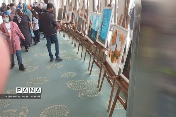 نمایشگاه آثار هنری هنرمندان سندرم‌دان