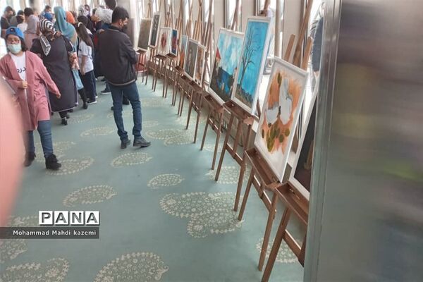 نمایشگاه آثار هنری هنرمندان سندرم‌دان