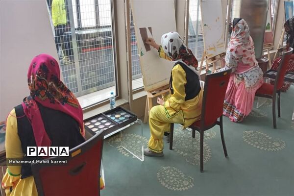 نمایشگاه آثار هنری هنرمندان سندرم‌دان