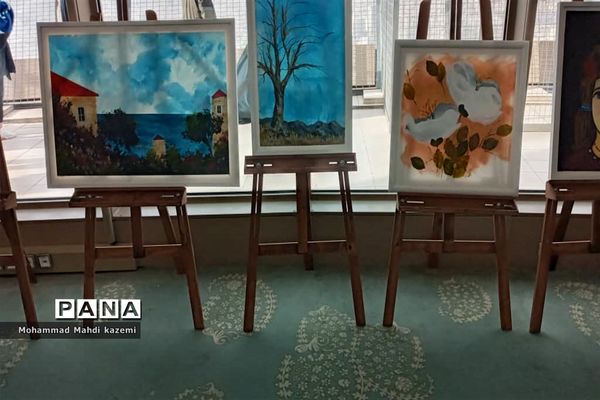 نمایشگاه آثار هنری هنرمندان سندرم‌دان