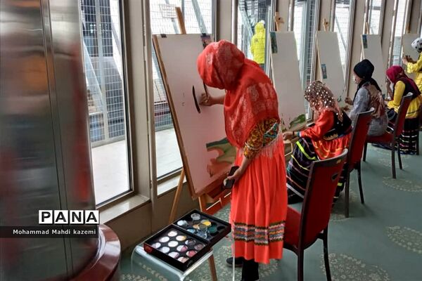 نمایشگاه آثار هنری هنرمندان سندرم‌دان