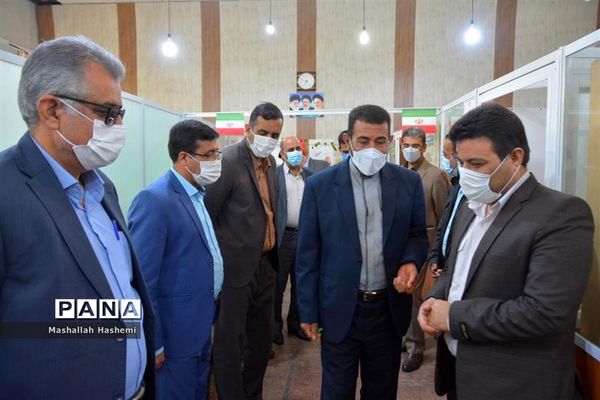 دیدار نوروزی مدیرکل آموزش و پرورش استان بوشهر با همکاران اداره‌کل