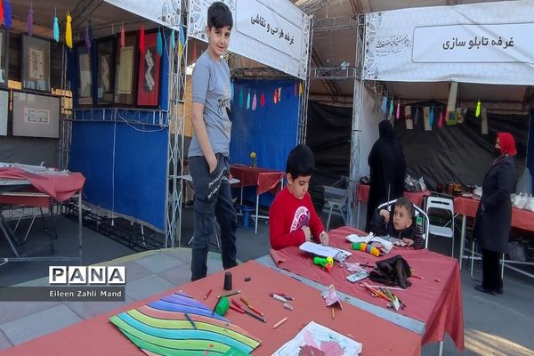 نمایشگاه اقوام، صنایع‌دستی و سوغات ایرانی در شهرستان رباط‌کریم