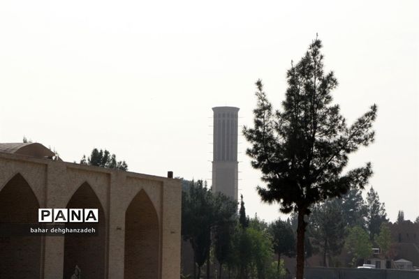 فضای زیبای باغ دولت‌آباد یزد در ایام نوروز
