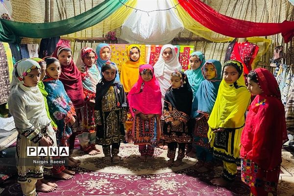 استقبال از مسافران نوروزی در قصرقند