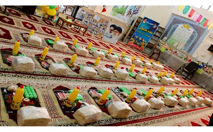 اهداء 30 بسته غذایی  به دانش‌آموزان کم‌برخوردار شهرستان بهبهان