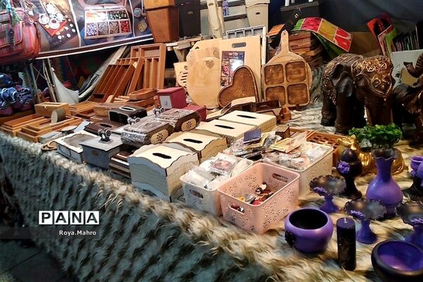برپایی نمایشگاه صنایع‌دستی و سوغات اقوام برتر ایران در شهرری