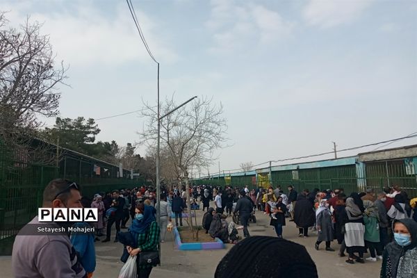 استقبال مسافران نوروزی از باغ وحش وکیل آباد مشهد