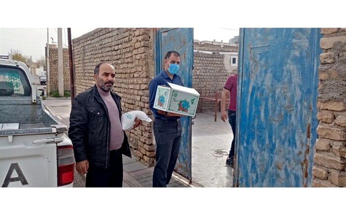 توزیع 20 بسته معیشتی بین خانواده‌های نیازمند روستای باقرآباد قم