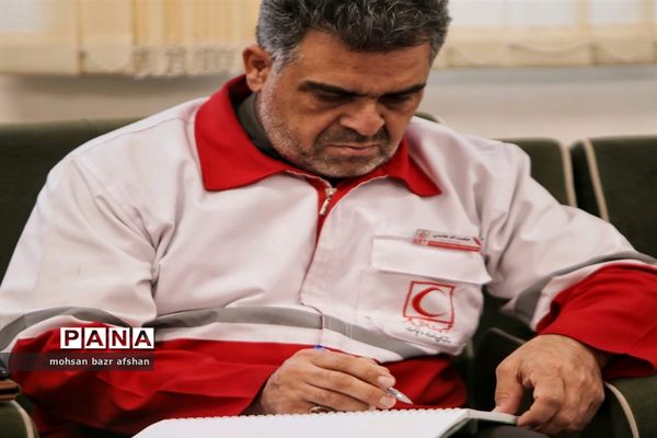 بازدید معاون درمانی و توانبخشی جمعیت هلال احمر کشوری از پایگاه بین جاده‌ای هلال احمر شهر دانسفهان