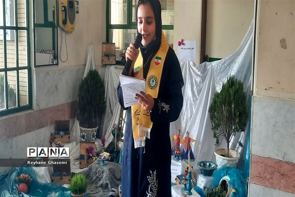 بازدید رئیس آموزش و پرورش ناحیه یک شیراز به همراه دانش‌آموزان پیشتاز از محل ستاد اسکان نوروزی