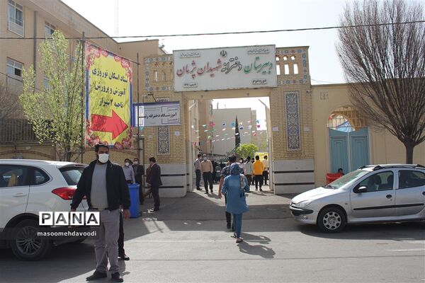 بازدید رئیس سازمان دانش‌آموزی فارس از ستاد اسکان ناحیه دو شیراز