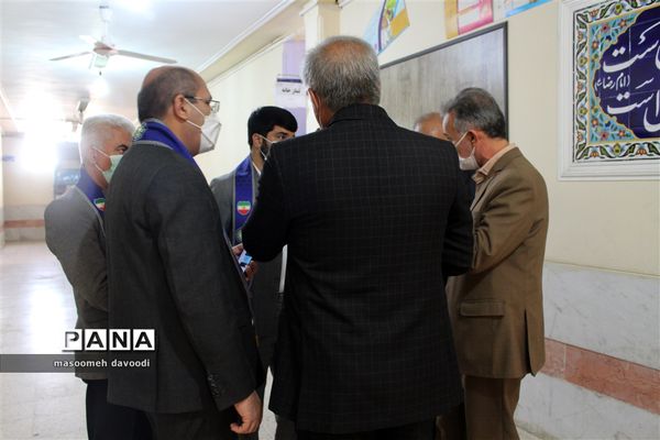 بازدید رئیس سازمان دانش‌آموزی فارس از ستاد اسکان ناحیه یک شیراز