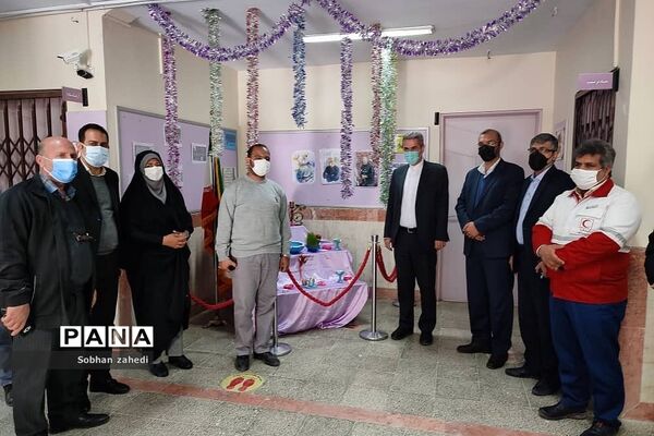 بازدید مسئولان شهری رودهن از ستاد اسکان فرهنگیان