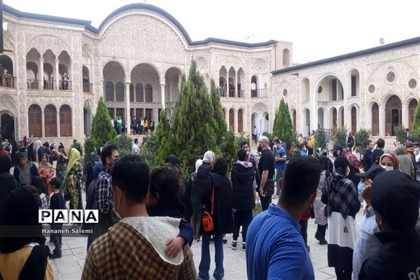 خانه طباطبایی‌ها،عروس خانه‌های ایرانی