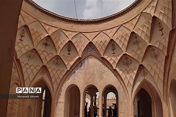 خانه طباطبایی‌ها،عروس خانه‌های ایرانی